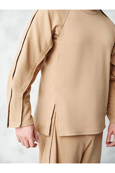 LC Waikiki Beige Easy-To-Wear Men's Sweatshirt with Velcro Straps on the Sides