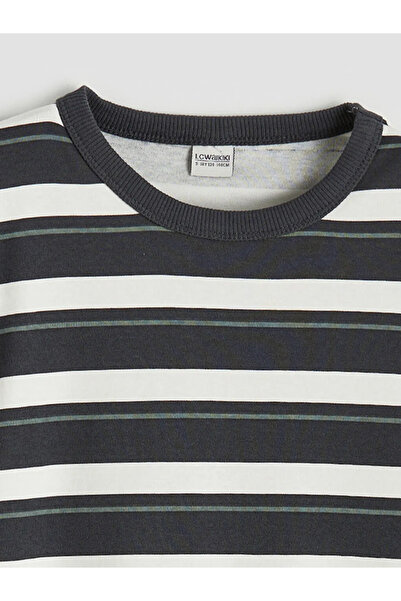 LC Waikiki Tricou gri cu dungi pentru băieți, cu guler tip bicicletă