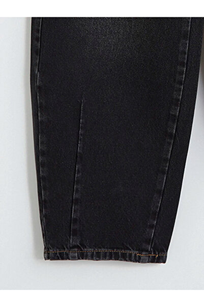 LC Waikiki بنطلون جينز نسائي أسود من نوع بالون فيت