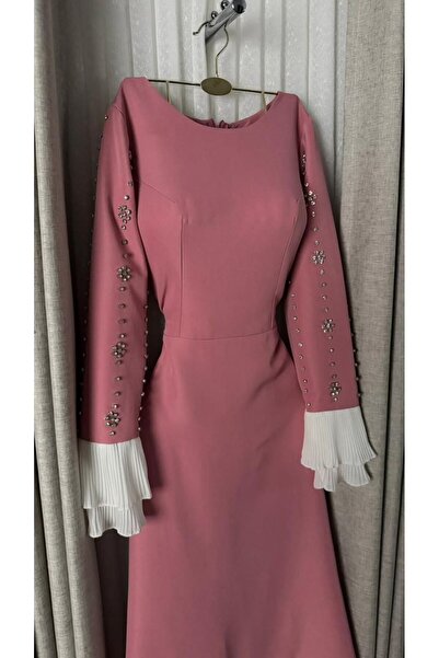 ainaqat aljawhara Midi dress