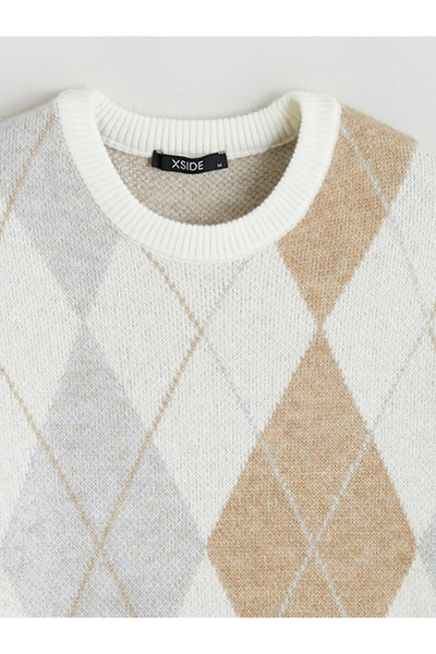 LC Waikiki Pulover tricotat pentru bărbați, ecru, cu guler rotund și model ba...