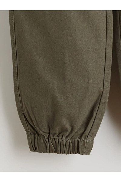 LC Waikiki Pantaloni jogger pentru băieți, kaki, croială normală