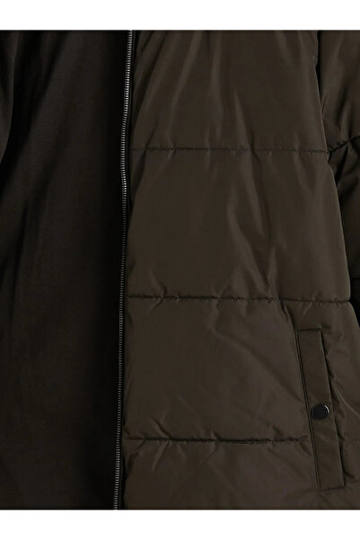 LC Waikiki Palton puf pentru bărbați cu glugă standard kaki