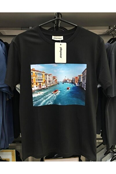 playwear تي شيرت PLAY WEAR للجنسين بقصة فضفاضة مطبوع عليه ITALY V4 برقبة دائرية
