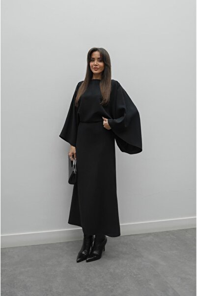 Havoş Rochie neagră cu guler bărcuță și șiret la spate