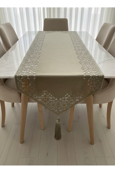 MİNOZA Sultan Model Kadife Kumaş Tül Detaylı Püsküllü Dekoratif Masa Örtüsü R...