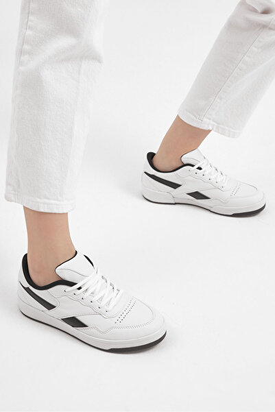 Tonny Black Unisex White Black Comfortable Fit Thermo Sole Lace-Up Sports Shoes