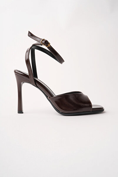 bakacstore Women's Brown Wrinkled Patent Leather Open-Front Single Strap Heel...