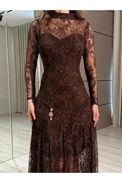 TOP BERLANTY Luxurious lace maxi evening dress - chocolate brown