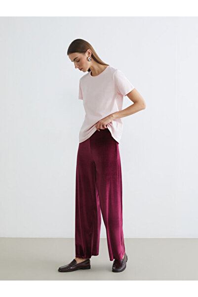 LC Waikiki Colecția Shining Store: Pantaloni de damă din catifea cu talie ela...