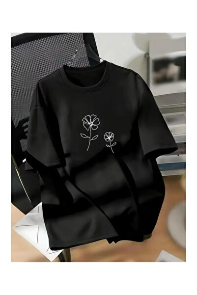 LAYORA Street Spirit T-Shirt That Goes with Every Combination