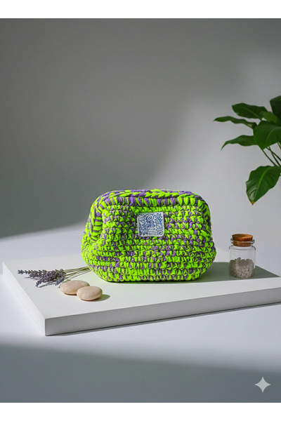 Beril Yamaç Design Studio حقيبة يد نسائية مصنوعة يدويًا من القماش المحبوك بال...