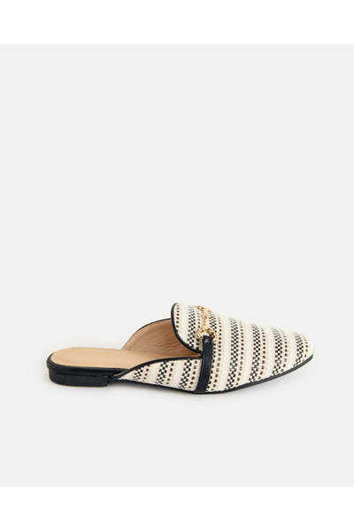 REDTAG حذاء نسائي بيج وأسود مزين بالرافيا