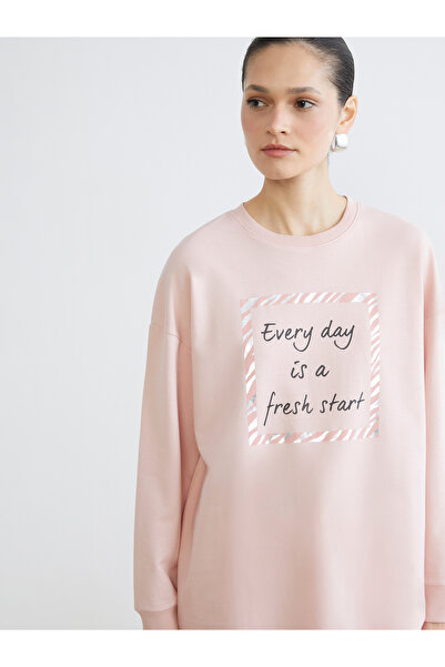 LC Waikiki سترة نسائية مطبوعة برقبة دائرية