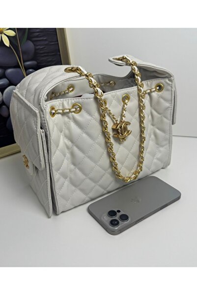 GHANJİ The bag is soft and luxurious, with a refined feminine taste 🤍