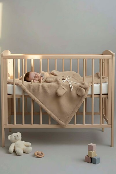 Rivaİstanbul بطانية أطفال من القطيفة باللون البني مع شكل دمية دب