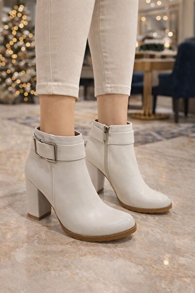 Daloğlu Women's Heeled Boots with Buckle Detail