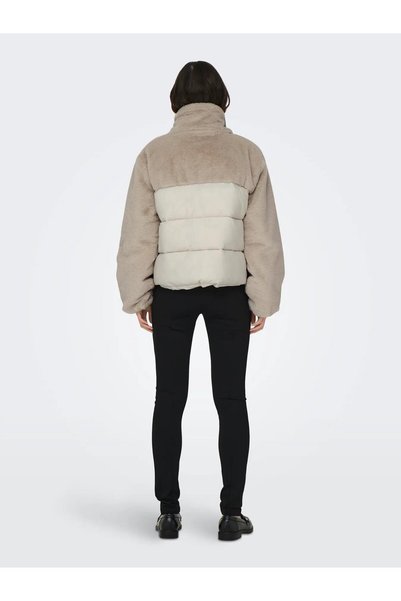 ONLY Wanja Women's Beige Fleece Jacket ( 15292945 -Mbm)