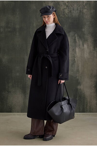 HEQA Belted Long Coat Black