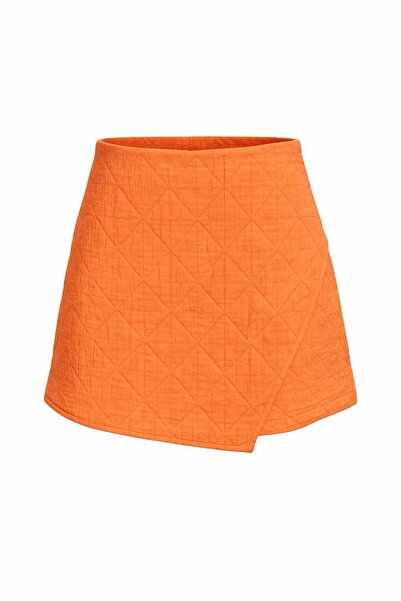 Eight Fashion Women's High Waist Orange Quilted Asymmetrical Shorts Skirt