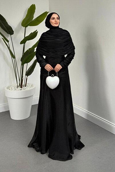 MERVEN AKYÜZ Cocina Drapeli Pelerinli Abiye Siyah