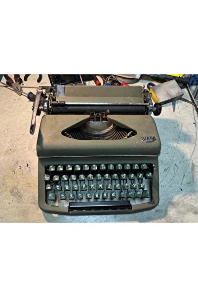 tayfuntufan antika koleksiyon 1950 ler alman royal diana daktilo - sorunsuz ç...