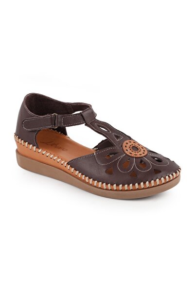 Libero L069.702 Genuine Leather Floral T-Strap Comfortable Women's Sandals