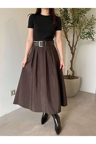 Bade Butik تنورة باراشوت بنية اللون بحزام سميك