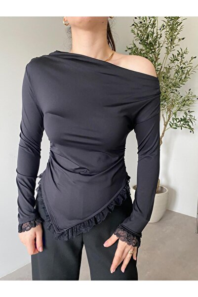 Bade Butik بلوزة ليكرا سوداء بقصة غير متماثلة وتفاصيل دانتيل