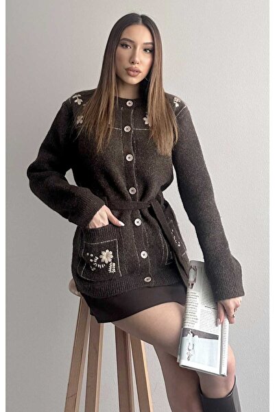 yeditepe fashion Contrast Embroidery Wool Blend Darcy Knitwear Cardigan with ...
