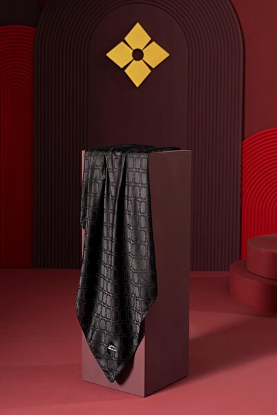 JAWEL Women's Geometric Jacquard Scarf