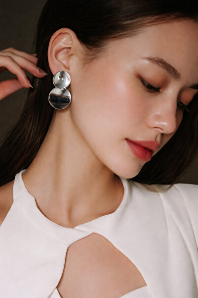 Koton Yuvarlak Detaylı Gümüş Küpe