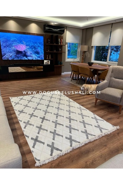 Doğuş Peluş Halı Doğuş Modern Gri Kabartma Desenli Saçaklı Makine Halısı