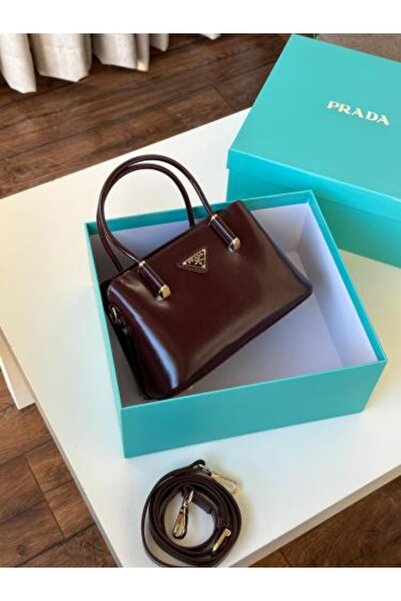 Generic High-quality shoulder bag with accessories