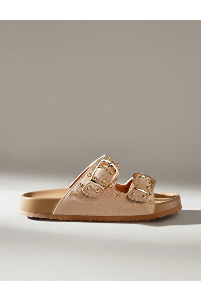 Sheya Shein flip-flops, beige