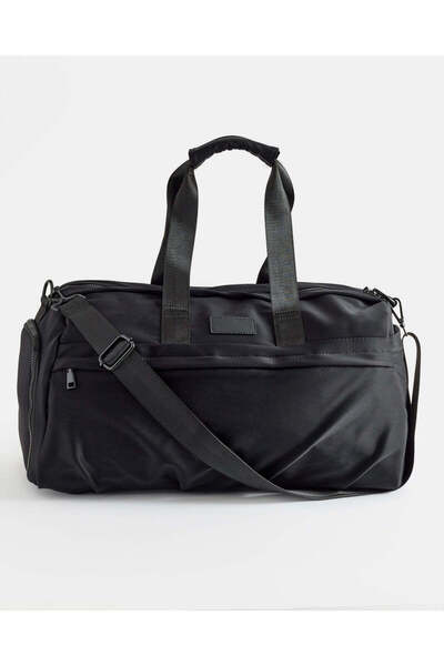 REDTAG حقيبة دافل من النايلون الأسود