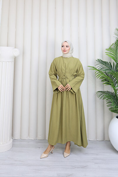 Moda Misali Kuşaklı Pile Detaylı Uzun Kollu Elbise