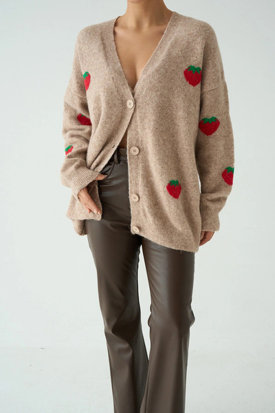 QUSTYLE Beige V-Neck Strawberry Patterned Cardigan