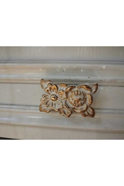 POLEV Porcelain Cabinet Handle with Gold Details