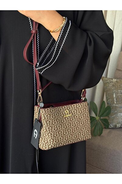 GENERAL A luxurious and exclusive women's shoulder bag with an elegant and cl...