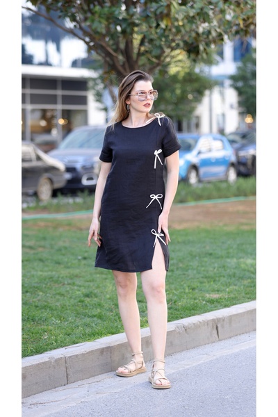 burçin uğur Siyah Kurdele Detaylı Yırtmaçlı Elbise Viskon keten