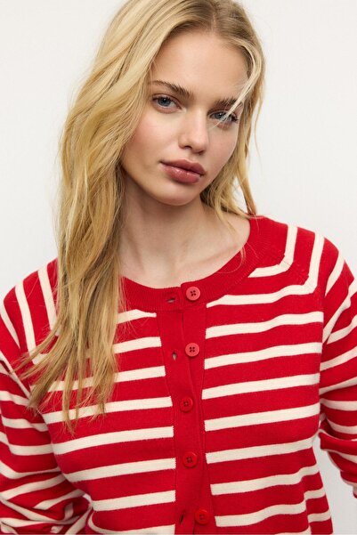 Stradivarius Reglan kollu düğmeli triko hırka