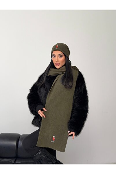 erki triko Set eșarfă și căciulă din tricotaj brodat cu rață