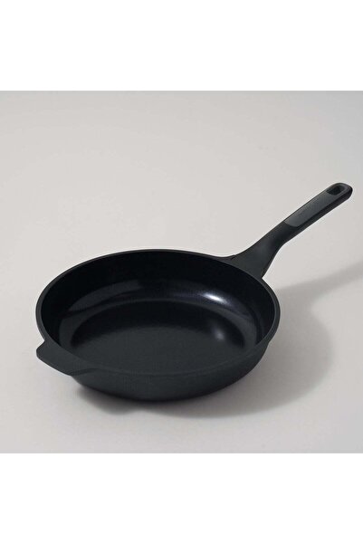 Berghoff aluminum frying pan 28cm, black