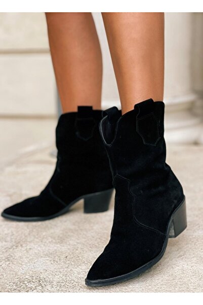 DIVA CHARMS Short black suede boots
