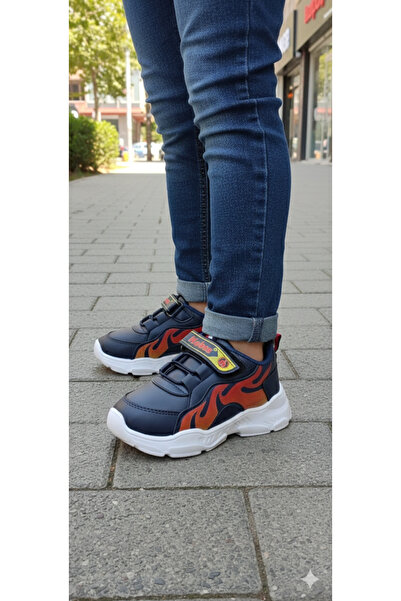 DB Pantofi sport cu velcro pentru băieți