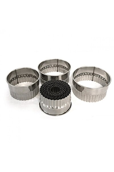 Raki Set of 12 stainless steel pastry molds