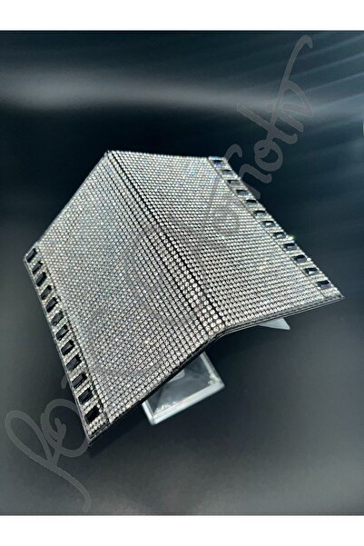 Efe Aks حاوية روشات مزينة بحجر فضي وتفاصيل من الباغيت الأسود