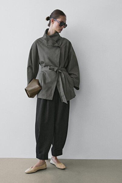 Massimo Dutti Kemerli pamuk karışımlı kısa trençkot