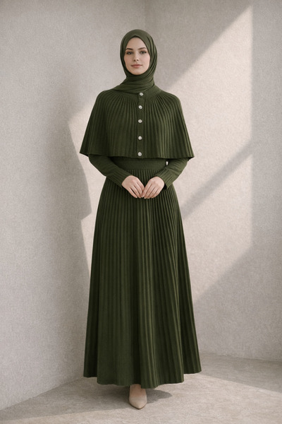 Kirazgym فستان تريكو من قطعتين مع تفاصيل عباءة البونشو - كاكي